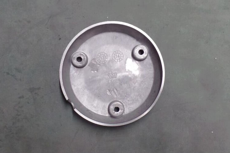 發(fā)動機裝飾蓋